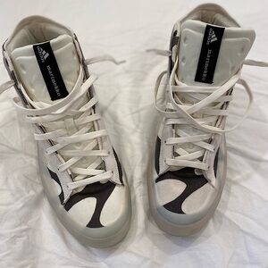 Used skateboard sneakers worn twice